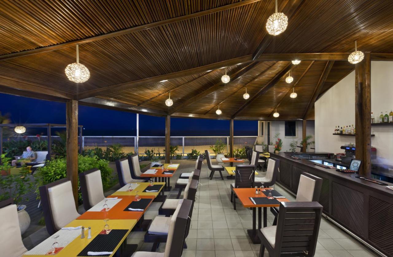 Azalai Hotel Cotonou Bagian luar foto